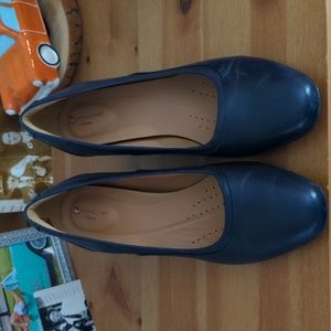Clarks Size 10 Navy Block Heels